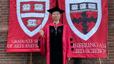 Ziwei Qiu on Graduation Day