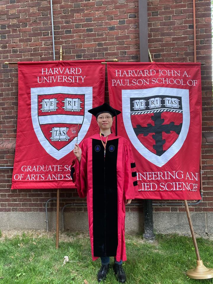 Ziwei Qiu on Graduation Day