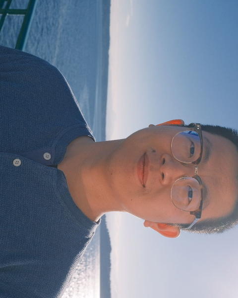 Xinhao Li
